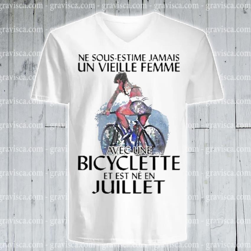 photo femme et sa bicyclette